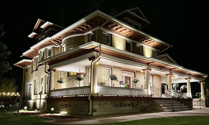 Pueblo Bed & Breakfast | The Abriendo Inn - Goodnight suite