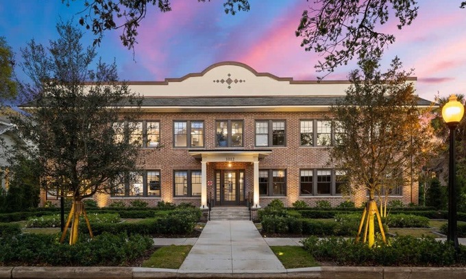 Hyde Park Apartment | The Adaline 9 by Brightwild Hyde Park Penthouse