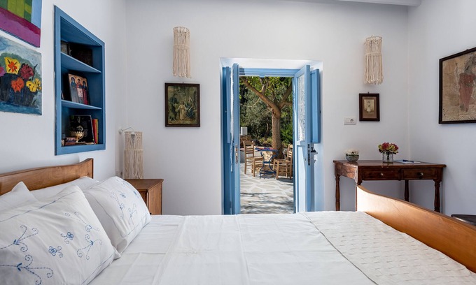 Zia House | The Aegean blue country house Old Milos