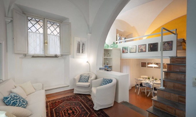 Pisa City Centre Apartment | The air conditioned loft vaults