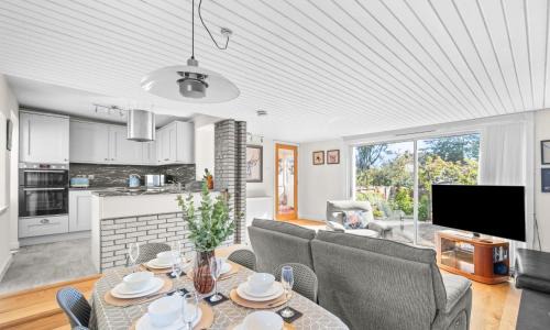 Carnoustie House | The Albatross