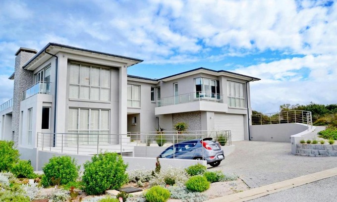 Pinnacle Point Villa | The Ambience