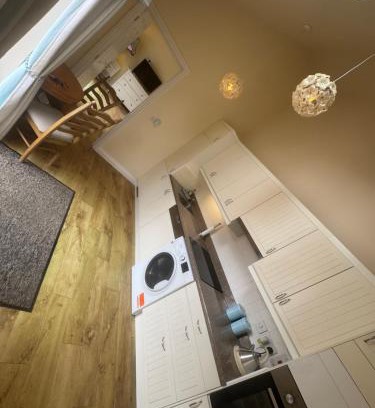 Burton Latimer Apartment | The Annexe Barnfield Farm 2 King Bed