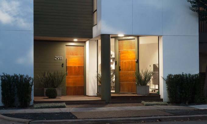 Greenway Plaza-Upper Kirby Apartment | 💎The Architect's Dream! 💎 Luxury Flat, Upper Kirby ⭐️⭐️⭐️⭐️⭐️