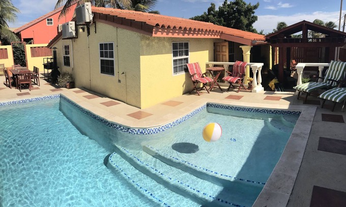 Pos Chiquito House | The Aruba guesthouse