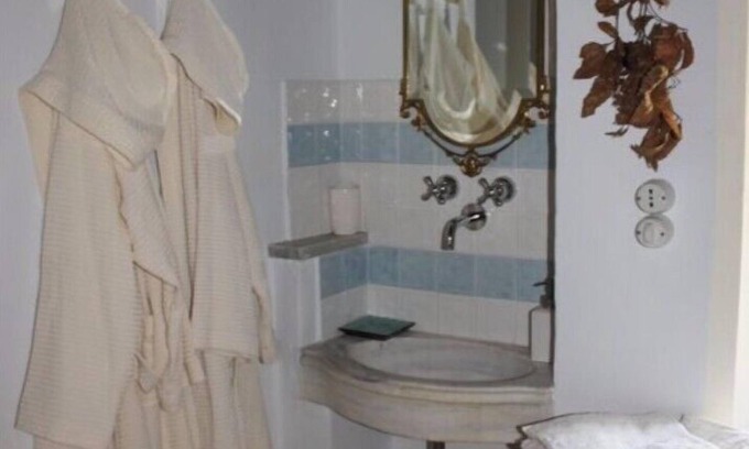 Pontremoli Bed & Breakfast | The B&B Eremo Gioioso - La Vite Room