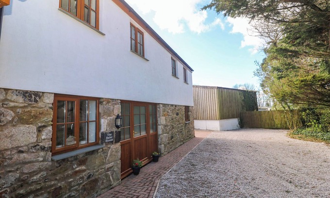 Saint Erth Praze Cottage | THE BALER HOUSE, family friendly, with a garden in Hayle