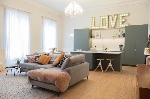Lichfield Apartment | The Ballroom - Huge 2 Bed, Lichfield City Centre