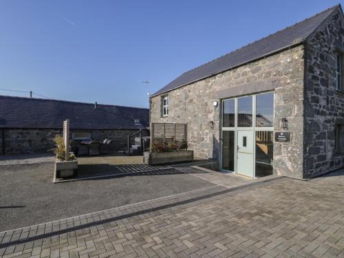 Talybont House | The Barn by Lyons
