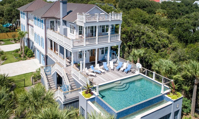 Isle of Palms House | THE BARNALEE- 801 Ocean Blvd. - Ocean Views , Infinity Pool & Easy Beach Access