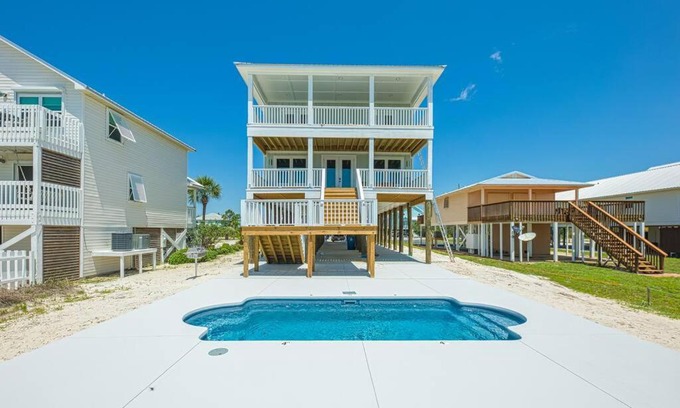 Gulf Shores House | The Beach Fox- Sleeps 26- Walk to the Beach!