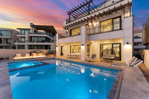 St. George House | The Beach Front Max home