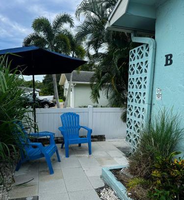 Harbor Bluffs House | The Beach House B