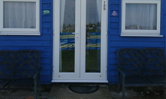 Warden Ski Chalet | The Beach Hut Home from Home in Leysdown on Sea