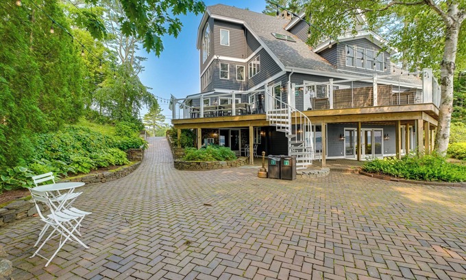 Stockton Springs Villa | ‘The Beachhouse’ Retreat w/Prescot Bay Views!