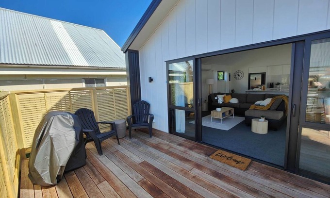 Woolston House | The Beautiful Trio – 3 Homes for One Group