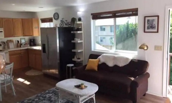 Snohomish House | The Bicycle Apartment - includes free bike use