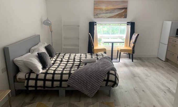 Leicester City Centre Apartment | The Blaby Suite by Nestura