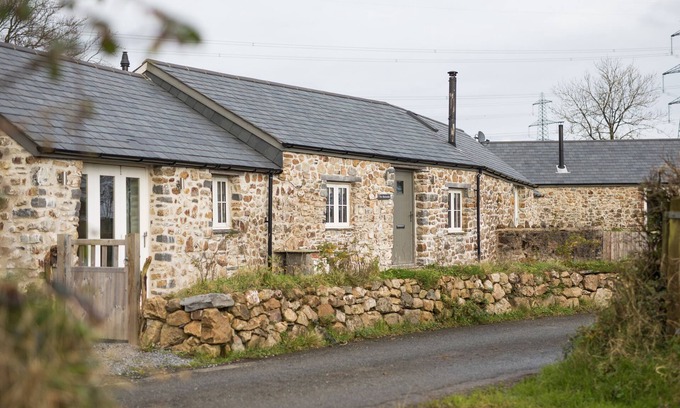 Narberth House | The Blacksmiths - Luxury Cottage, Countryside Views, Pet Friendly