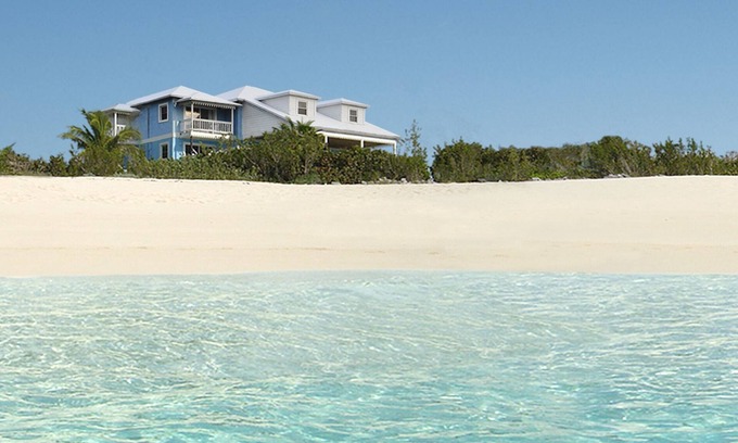 Cockburn Town House | ‘The Blue House’ a spacious 5 bedroom beach front home with magnificent views. n