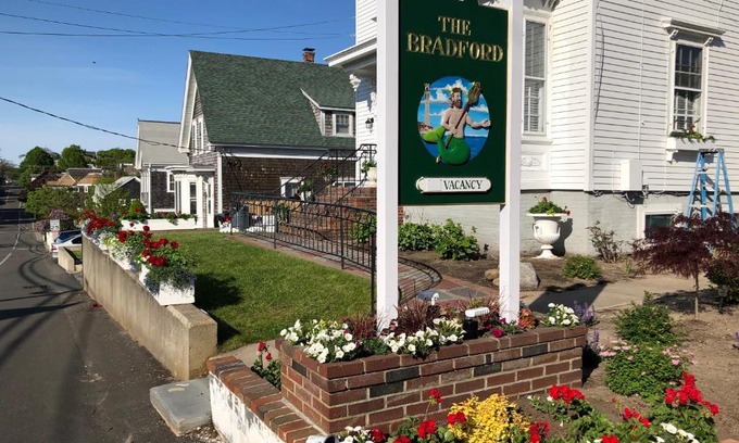 Provincetown Hotel | The Bradford