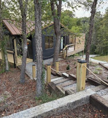 Creola House | The Brady Retreat Hot tub and pool