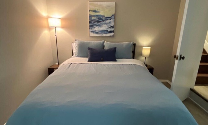 Fairport Harbor Apartment | The Breakwall Suite!