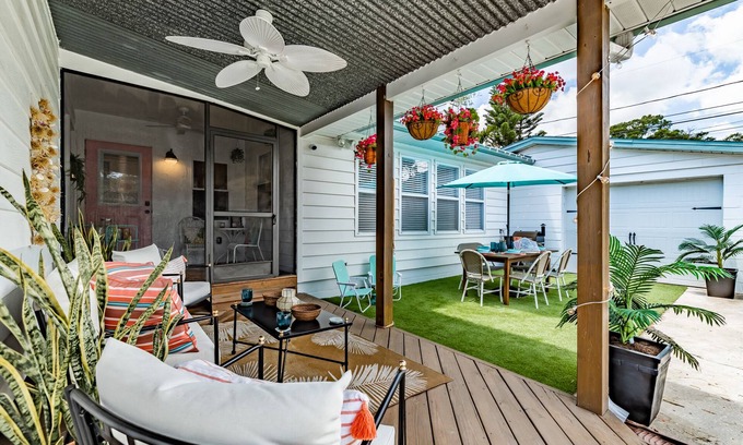 St. Petersburg - Clearwater House | The Breezy Bungalow, St. Pete FL.
