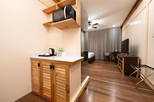 Baguio House | The Brent Guest House