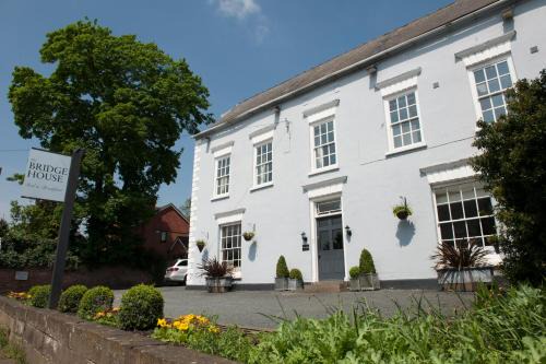 Wilton Bed & Breakfast | The Bridge House