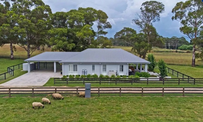 Exeter House | The Bunkhouse - quality, contemporary home