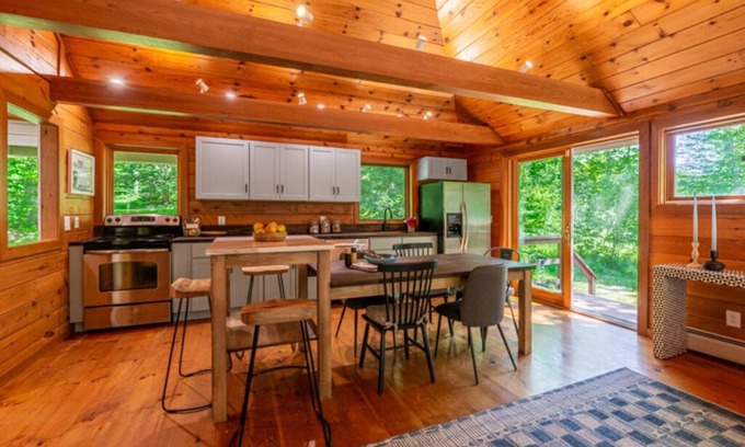 Winhall Cabin | The Burrow