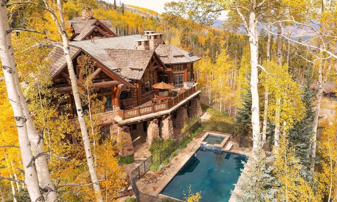 Beaver Creek House | The Cabin by Cuvee | Ski in/Ski Out Hot Tub, Heated Pool, Sauna, Theater