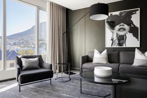 Cape Town City Centre Hotel | The Capital 15 on Orange Hotel & Spa