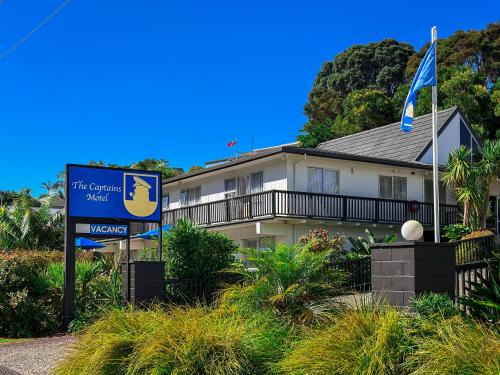 Russell Hotel | The Captains Motel