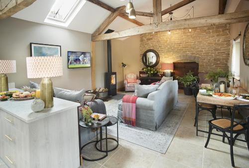 Downton on the Rock House | The Cart Shed Shropshire