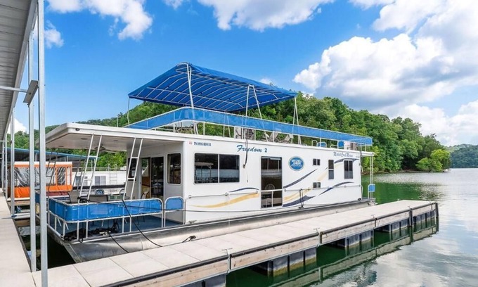 Celina Boat Rental | The Castaway Houseboat 53' - Smallest Houseboat, 3 bedrooms, waterslide, covered rooftop lounge area