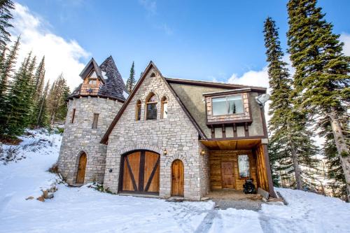 Sandpoint House | The Castle - Chateau De Melusine