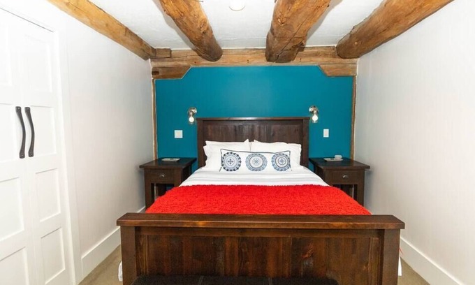 Wellington Apartment | The Cellar at Salisbury Barn in Hillier