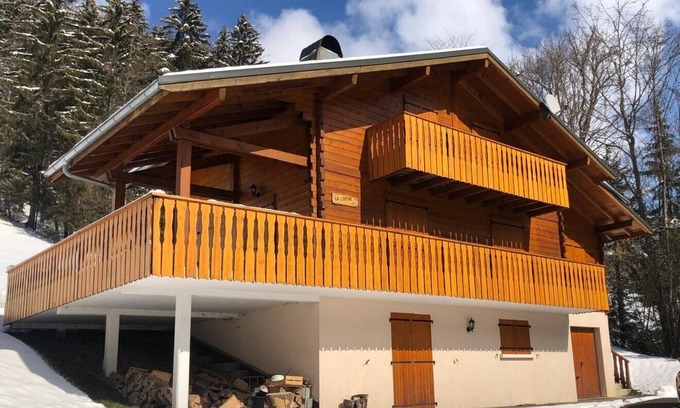 Abondance Ski Chalet | The Chalet, Spacious 12 person chalet, Portes du Soleil, 5 minutes from the ski slopes, 15 minutes