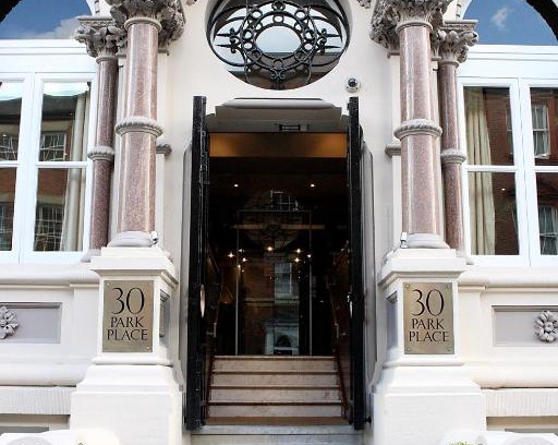 Leeds City Center Apartment | The Chambers