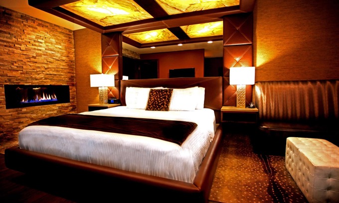 Willowbrook Hotel | The Champagne Lodge & Luxury Suites