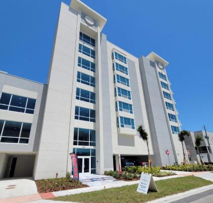 Clearwater Beach Hotel | The Chart House Hotel Clearwater Beach Marina