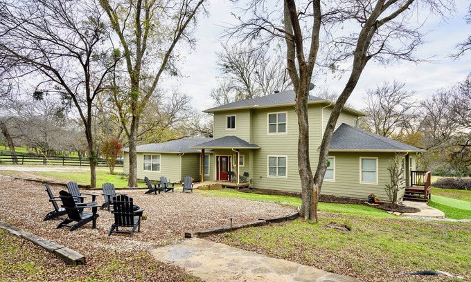 Era House | The Clear View Retreat