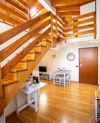 Clusone Apartment | The clock house -Centro storico-