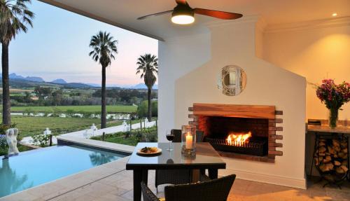 Drakenstein House | The Coach House at Val du Charron