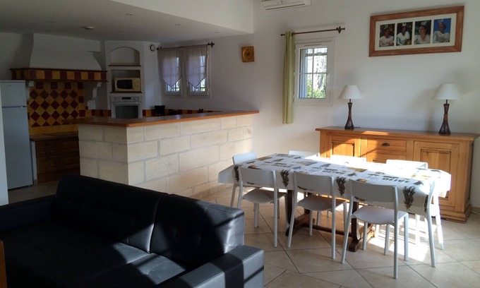 St.-Remy-de-Provence Other | The Cottage of Scents "Les Arlésiennes"