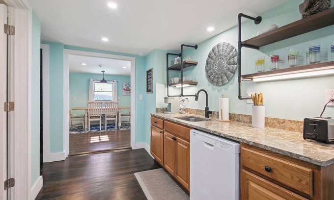 Preston Bed & Breakfast | The Cottage At Amos Lake