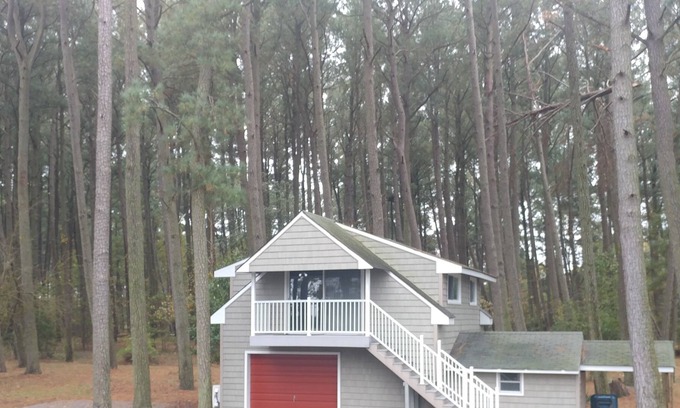 Marion Station Cottage | The Cottage at Kingsbay Mansion Executive B&B