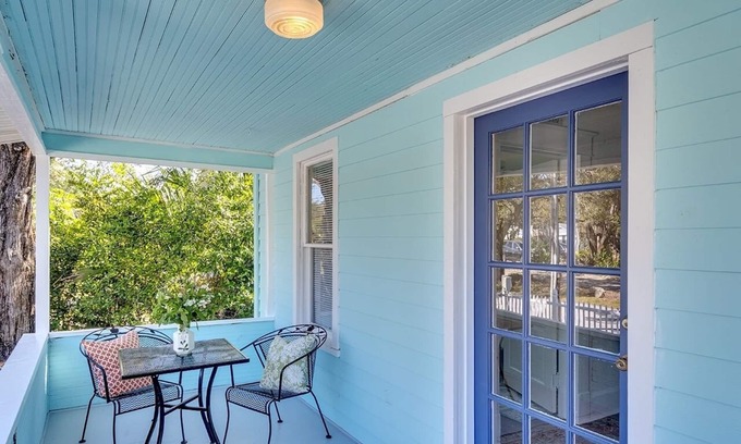 Bradenton Cottage | The Cottage by Anna Maria Island